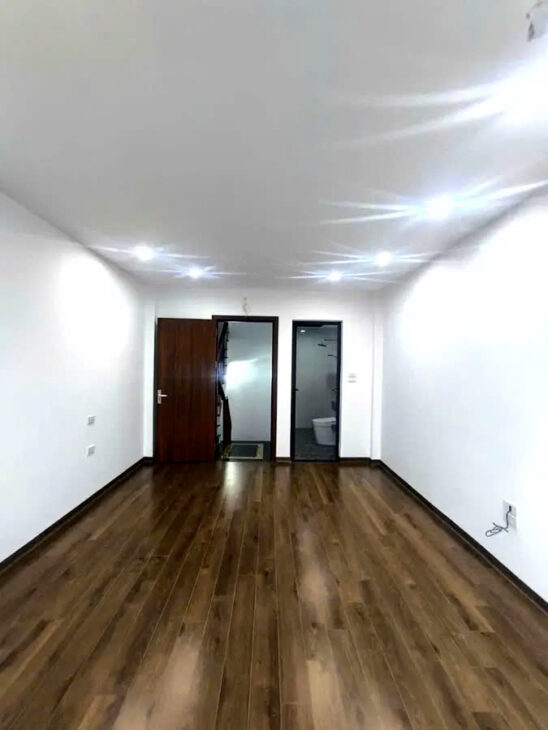 BÁN NHÀ RIÊNG PHỐ BÁT KHỐI- LONG BIÊN,35M2, 5 TẦNG,MẶT TIỀN 3.8M, 5.9 TỶ.
