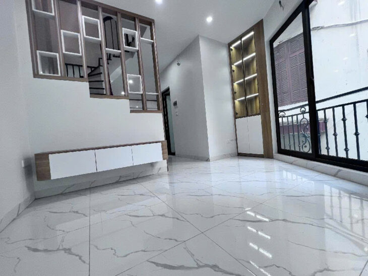 LÔ GÓC ,Ô TÔ VĂN QUÁN ,NHÀ KINH DOANH ,DT 40M2 X 4 TẦNG. GIÁ 8,9 TỶ