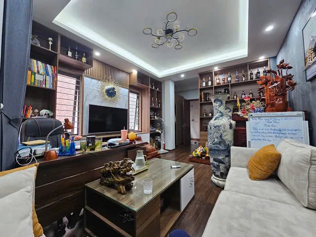 BÁN NHÀ RIÊNG PHỐ NGỌC THỤY, LÔ GÓC Ô TÔ ĐỖ 35M2,5 TẦNG, MT3.5M, 7.75 TỶ.LONG BIÊN.