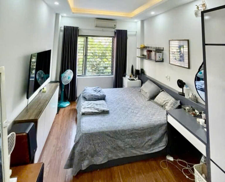 Bán nhà phố minh khai , NGÕ RỘNG THÔNG , Ô TÔ 5 TẠ QUA NHÀ , KINH DOANH.Ở LUÔN,NHINH 7 TỶ .