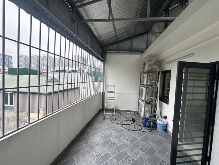 Bán nhà hàng xóm TIME CITY , 45m2 ngõ rộng ba gác tránh,vài bước ra phố nhỉnh 7 tỷở luôn.