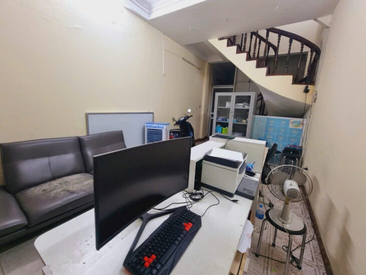 Trần Quốc Hoàn PHÂN LÔ – Ô TÔ TRÁNH 2 THOÁNG 40m2 giá 12.9 tỷ