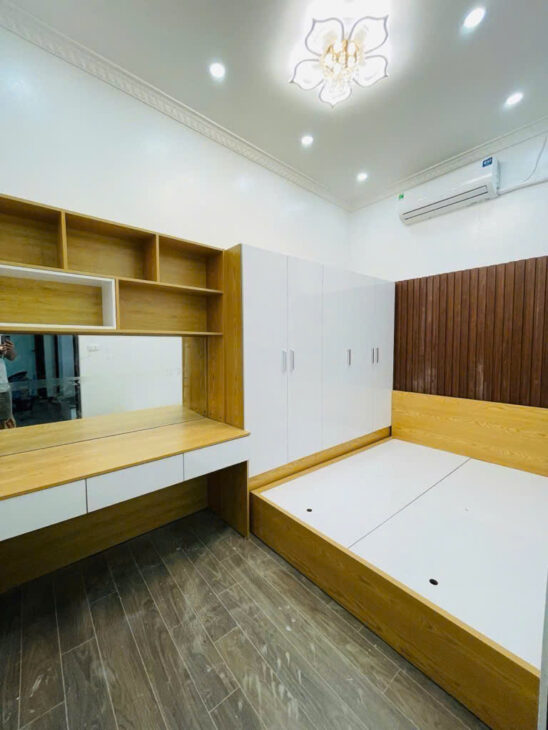 Bán nhà 4 tầng, 42m², 5PN, 4WC, Kim Ngưu, Hai Bà Trưng, 6.6 tỷ, tặng full nội thất