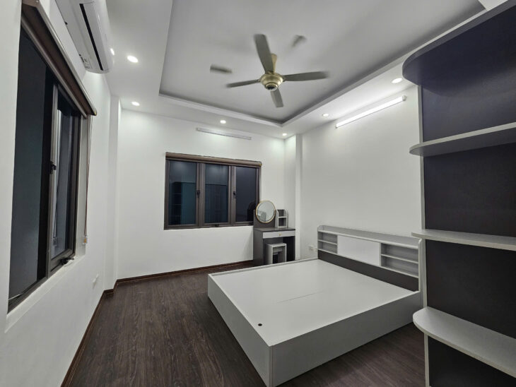 NHÀ ĐẸP DÂN XÂY CHẮC CHẮN, LÕI ĐỐNG ĐA, FULL NỘI THẤT THOÁNG SÁNG