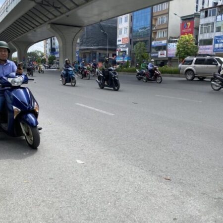 Hiếm Trường Chinh, Đống Đa, DT 35m x 6 tầng, thang máy, oto cách10m, tiện ích an sinh cực tốt.