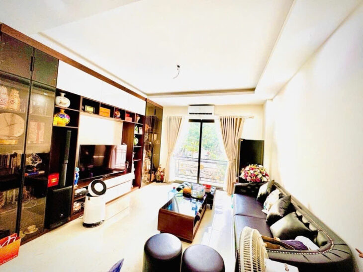 Bán nhà Phố MINH KHAI , Ô TÔ ,THANG MÁY ,NGAY GẦN MẶT PHỐ ,Ở LUÔN,NHỈNH 7 TỶ.HAI BÀ TRƯNG.