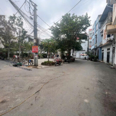 BÁN NHÀ CHIẾN THẮNG _LA KHÊ KHU VỰC TRUNG TÂM HÀ ĐÔNG 40M , MẶT TIỀN 5M . GIÁ 6.5 TỶ