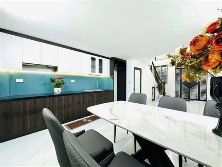 Bán Nhà đẹp Trần Phú-Hà Đông, Gần ga tàu điện trên cao, DT 35m2 x 5, MT 3.5m. Giá 6.95 tỷ