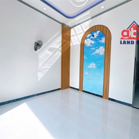 NP1085 nhà đẹp ngang 6m dân cư đông đúc xóm đạo an ninh. sổ đầy đủ sang tên liền