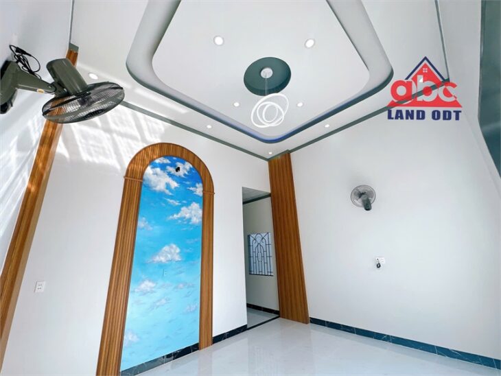 NP1085 nhà đẹp ngang 6m dân cư đông đúc xóm đạo an ninh. sổ đầy đủ sang tên liền