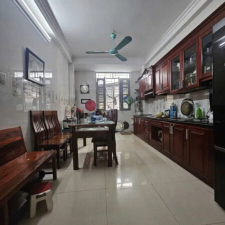 PHÂN LÔ, Ô TÔ TRÁNH, DỪNG ĐỖ NGÀY ĐÊM , NGỌC THỤY- LONG BIÊN,46M2,4 TẦNG,8.6 TỶ.