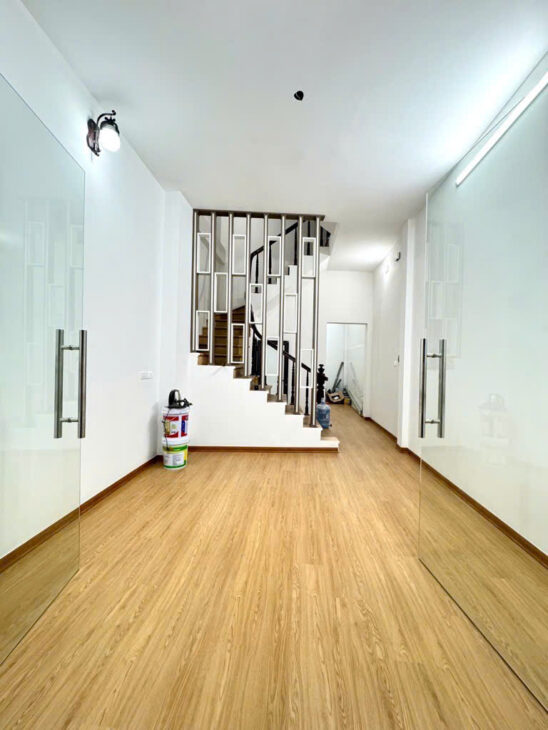 Tây Trà mặt ngõ thông ô tô đỗ cửa 43m², 5 tầng – Lĩnh Nam – Hoàng Mai – 7.3 tỷ