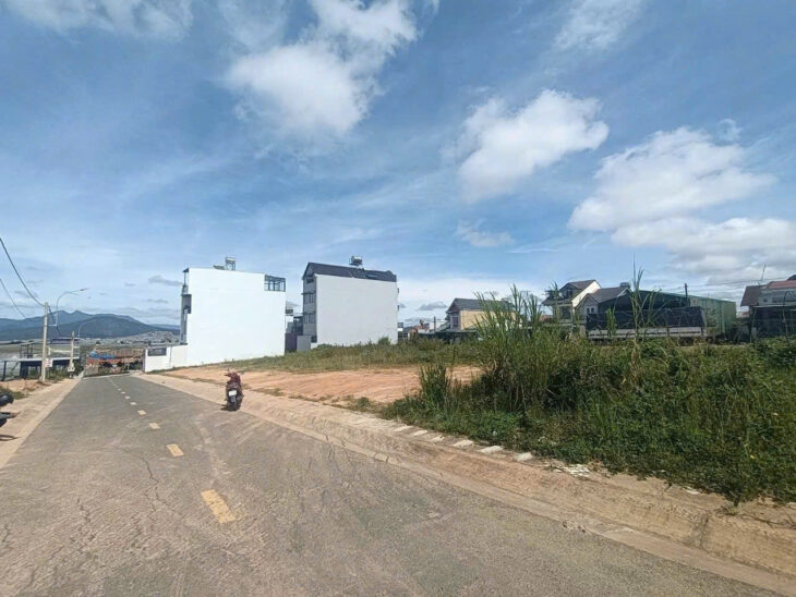 Cần bán gấp lô đất KQH siêu nổi tiếng tại P11 – Đà Lạt.