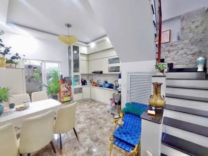 BÁN NHÀ MẶT TIỀN SỐ 7, ĐƯỜNG 6M, GẦN ĐƯỜNG 182, QUẬN 9, GIÁ TỐT, 60M2