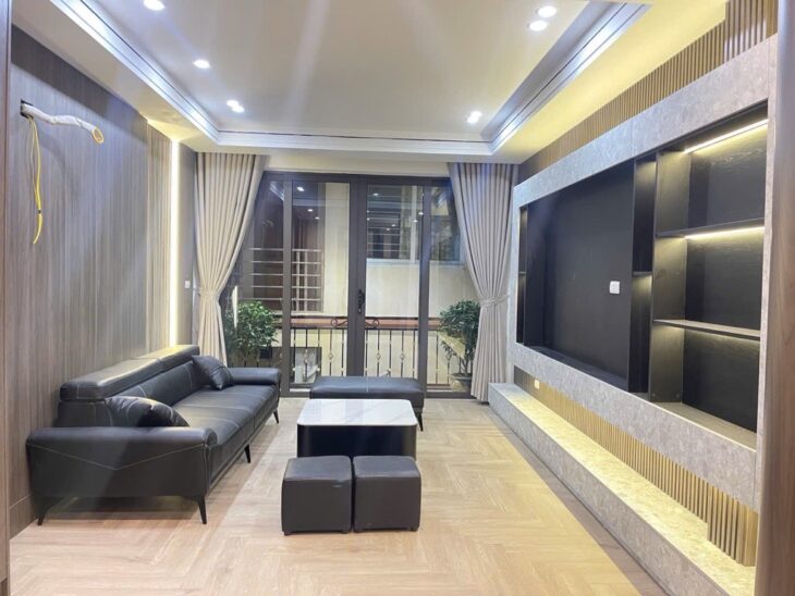 BÁN NHÀ MỚI CỨNG 5 TẦNG THANG MÁY PHỐ TÂN MAI – ĐẸP – RẺ