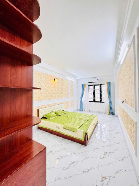 Bán nhà 32m², 5 tầng, full nội thất, Nguyễn Khoái, Vĩnh Hưng, 4.5 tỷ