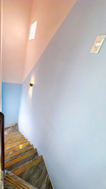 Sát mặt đường xe hơi Nhà Ngang 4.6 Dài 5.7 đúc 2 tấm hơn 2 tỷ