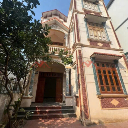 SIÊU PHẨM BÁN NHÀ 92M TẠI QUẢNG BỊ-CHƯƠNG MỸ D/T:92M SIÊU PHẨM BÁN NHÀ 92M TẠI QUẢNG BỊ-CHƯƠNG MỸ D/T:92M