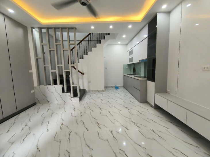 Bán nhà mới xây 4 tầng, 30m², Lĩnh Nam, Vĩnh Hưng, Hoàng Mai, 3.9 tỷ