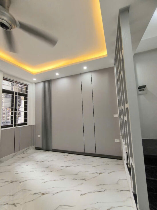 Bán nhà mới xây 4 tầng, 30m², Lĩnh Nam, Vĩnh Hưng, Hoàng Mai, 3.9 tỷ