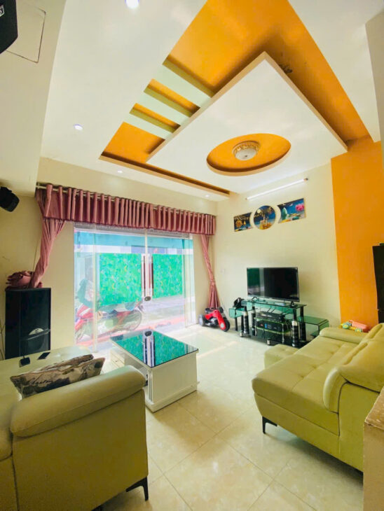 m chuyển nhà về gần bà ngoại tiện gửi con cái nên bán nhà 3 tầng đang ở tại 11A/ ngõ 29 Hạ Đoạn 3,