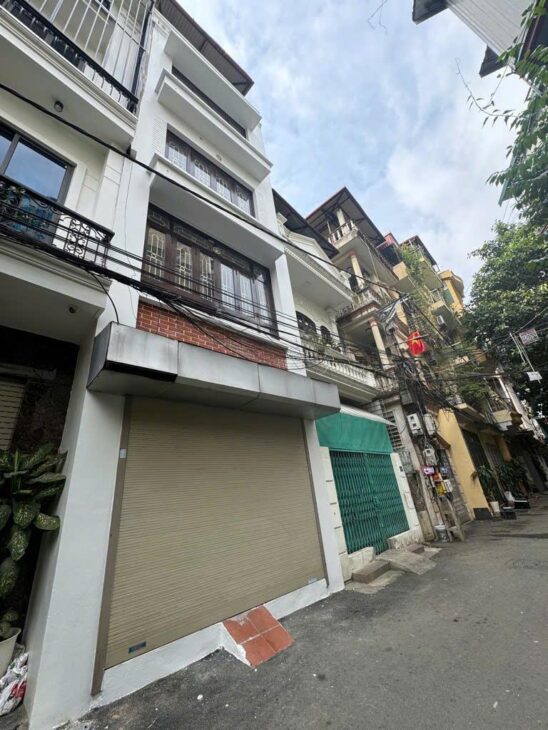 Bán nhà sổ đỏ chính chủ phố Hoàng Sâm – Hoàng Quốc Việt