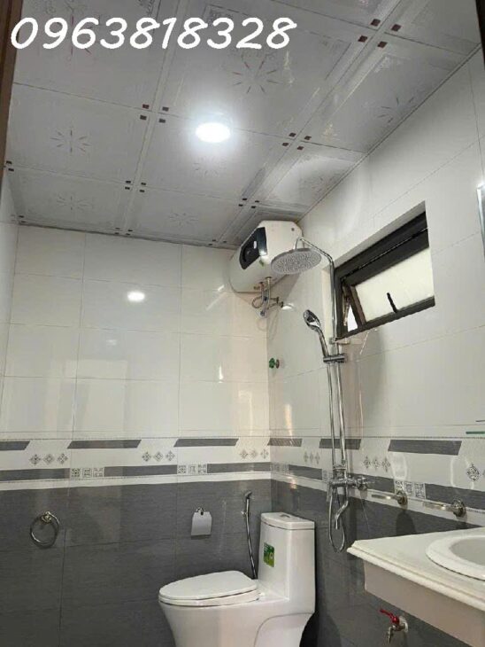 HÀNG XÓM VIN – ÔTÔ VÀO NHÀ – NGÕ THÔNG KINH DOANH – NHÀ ĐẸP Ở NGAY – TIỆN ÍCH AN SINH ĐỈNH – 40m2 –