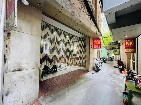 Bán nhà Dòng tiền 3000$/ tháng tại Ngõ 520 Phố Xã Đàn, Đống Đa, Hà Nội, 22 tỷ, 80m2