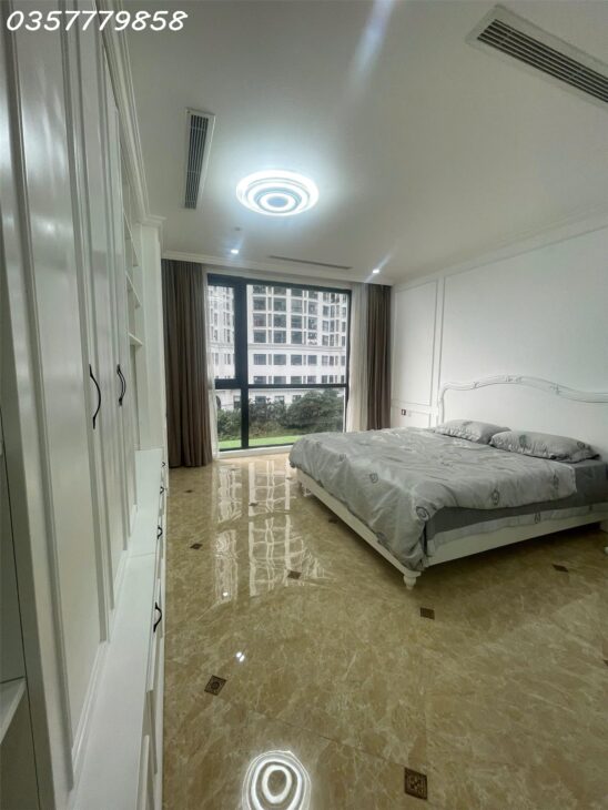 Bán căn góc toà R3 – Royal City 169M2 Full nội thất đẹp ở ngay