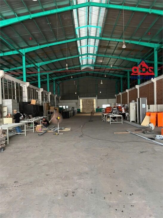 XT444 kết cấu xưởng khung thép kiên cố , cho thuê SX bàn giao xưởng liền