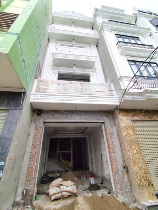Nhà 5 tầng Thang Máy – mới tinh độc lập – phố Vũ Chí Thắng, ngõ ô,tô Giá 6.5 tỉ