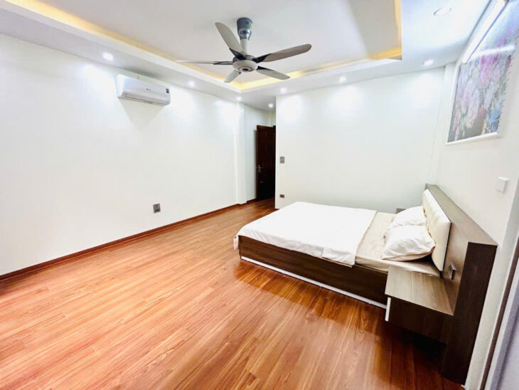 Bán Nhà Minh Khai 45M 5 Tầng Tặng full Nội Thất Ngõ Nông Gần Phố Giá 8.15 Tỷ