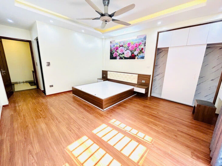 Bán Nhà Minh Khai 45M 5 Tầng Tặng full Nội Thất Ngõ Nông Gần Phố Giá 8.15 Tỷ