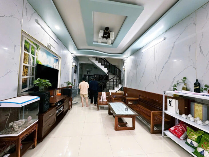 Nhà Hào Khê – Quán Nam, 47m 3 tầng sân riêng trước – Giá 2.68 tỉ – Hướng Đông Nam