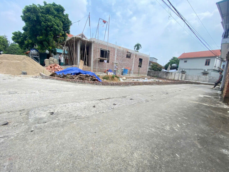 cc gửi bán 48,9m full thổ cư xã phú nghĩa đường ô tô thông