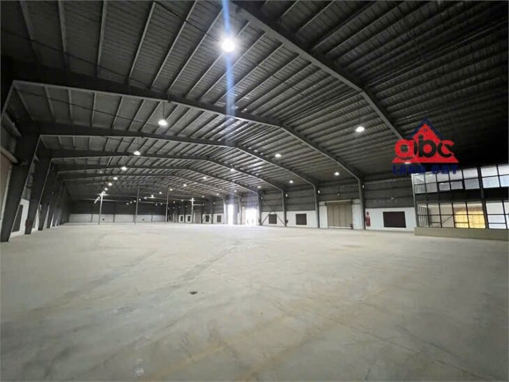 XT448 nhà xưởng kết cấu kiên cố, sản xuất tự do bàn giao sản xuất liền. giao thông thuận lợi