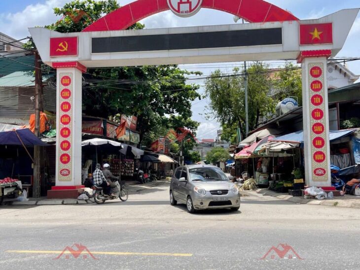 SIÊU PHẨM GIÁ 2,1 TỶ ĐẤT TẠI THỦY XUÂN TIÊN-CHƯƠNG MỸ D/T: