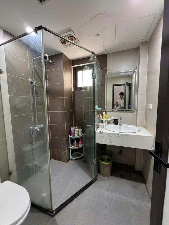 Bán nhà gần Đại học Phenikaa, Hà Đông, DT 40m2 x 4T, MT 4m , đường ô tô tránh . Giá 5.3 tỷ