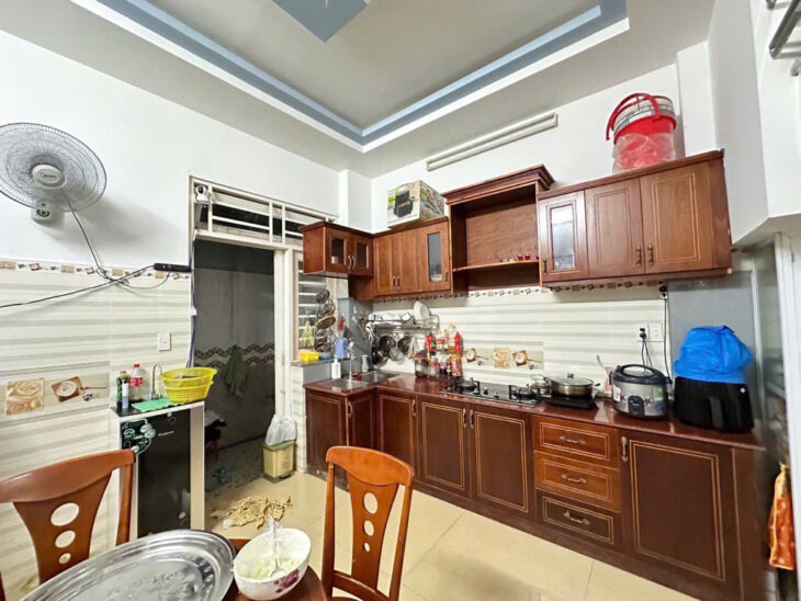 Bán Nhà giá rè 3 tầng đường Thạnh Lộc 37, phường THẠNH LỘC, Q12, dt 53m2 (4mx14m). Giá 4xTỷ