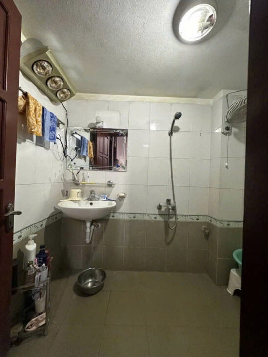 NHÀ DÂN XÂY KIÊN CỐ 3 TẦNG PHỐ NGÔ GIA TỰ- LONG BIÊN, 50M2, MT6M, 6.5 TỶ.