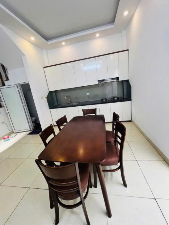 NHÀ ĐẸP DÂN XÂY, THIẾT KẾ ĐẸP, NỘI THẤT XỊN BÁT KHỐI- LONG BIÊN, 45M2,4 TẦNG, MT 4.5M, 6.1 TỶ.