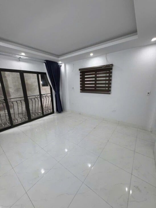 Bán nhà Văn Phú- Hà Đông, ô tô đỗ cách 40m, DT 30m2 x 4T, MT 3.25m Giá 5.6 tỷ