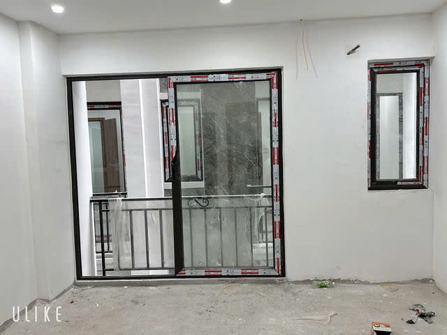 NHÀ MỚI NGỌC THỤY- LNG BIÊN FULL NỘI THẤT,30M2,5 TẦNG, MT 4.2M,NHỈNH 5 TỶ.