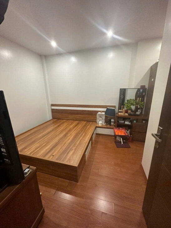 NHÀ MỚI Ở NGAY NGỌC THỤY- LONG BIÊN, 32M2,5 TẦNG,MT 5M, 6.25 TỶ.