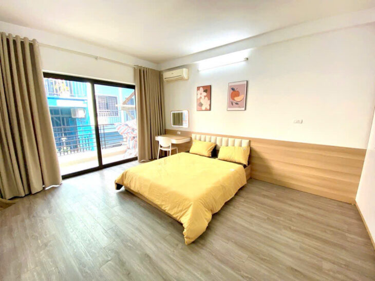 Cầu Giấy NHÀ ĐẸP TẶNG FULL NỘI THẤT, 40m ra mặt phố 30/35 m2 4T 7.9 tỷ