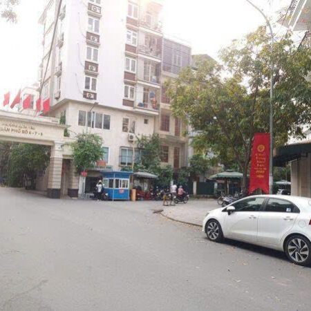 Xuân La PHÂN LÔ GARA Ô TÔ 53m2 đất giá 15.6 tỷ