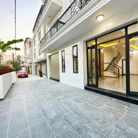 Bán nhà Khúc Thừa Dụ, 54m2 4 tầng, mới tinh, Ô.tô đỗ cửa, Giá 3.95 tỉ