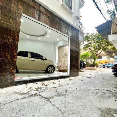 Bán Nhà Giải Phóng 38m 5 Tầng Ngõ Thông Ô Tô Đỗ Cửa Vào Nhà Giá Hơn 8 Tỷ