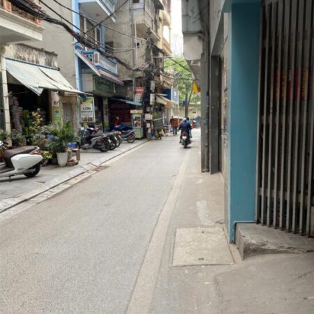 Tòa CHDV siêu VIP tại Cầu Giấy, có thang máy, phòng khép kín siêu rộng full nội thất – chỉ nhỉnh 16