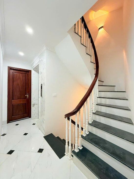 Bán nhà mới xây mặt phố Minh Khai, 55m², 6 tầng, thang máy 25.5 tỷ